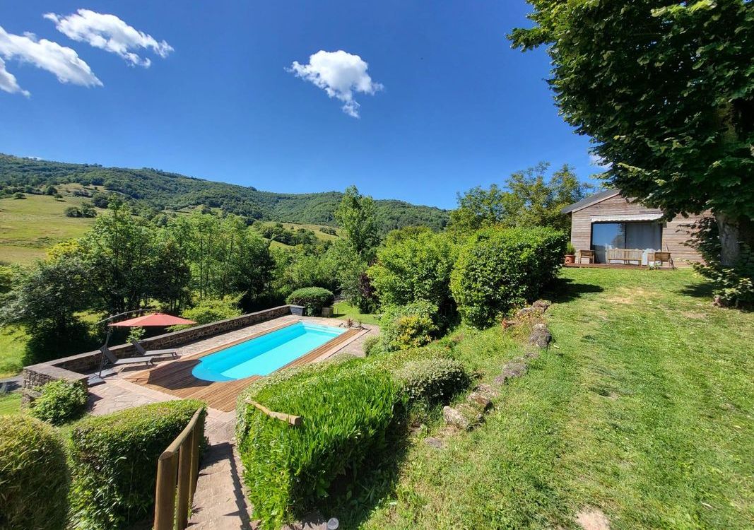 Gîte de la Viguerie - 12320 Pruines - La piscine